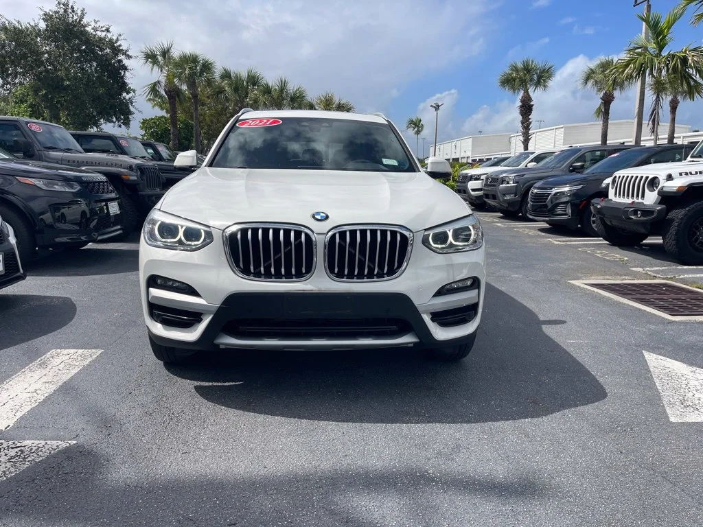 Used 2021 White BMW xDrive30i image 2