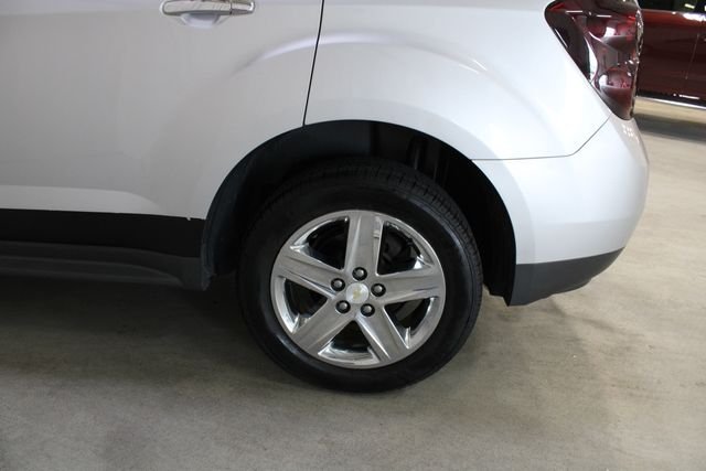 Used 2014 Silver Ice Metallic Chevrolet LTZ image 27