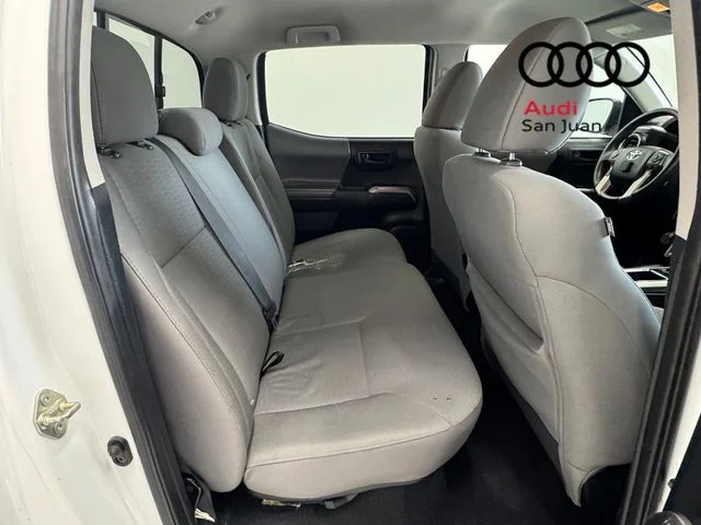 Used 2017 White Toyota SR5 image 25
