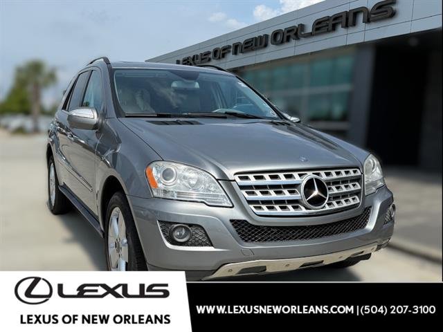 2010 Mercedes-Benz M-Class ML350's photo