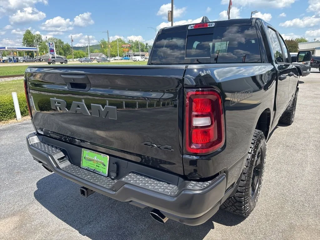 New 2026 Diamond Black Crystal Pearl-Coat Exterior Paint RAM Warlock image 9