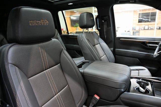 2026 Chevrolet Suburban High Country - Photo 19