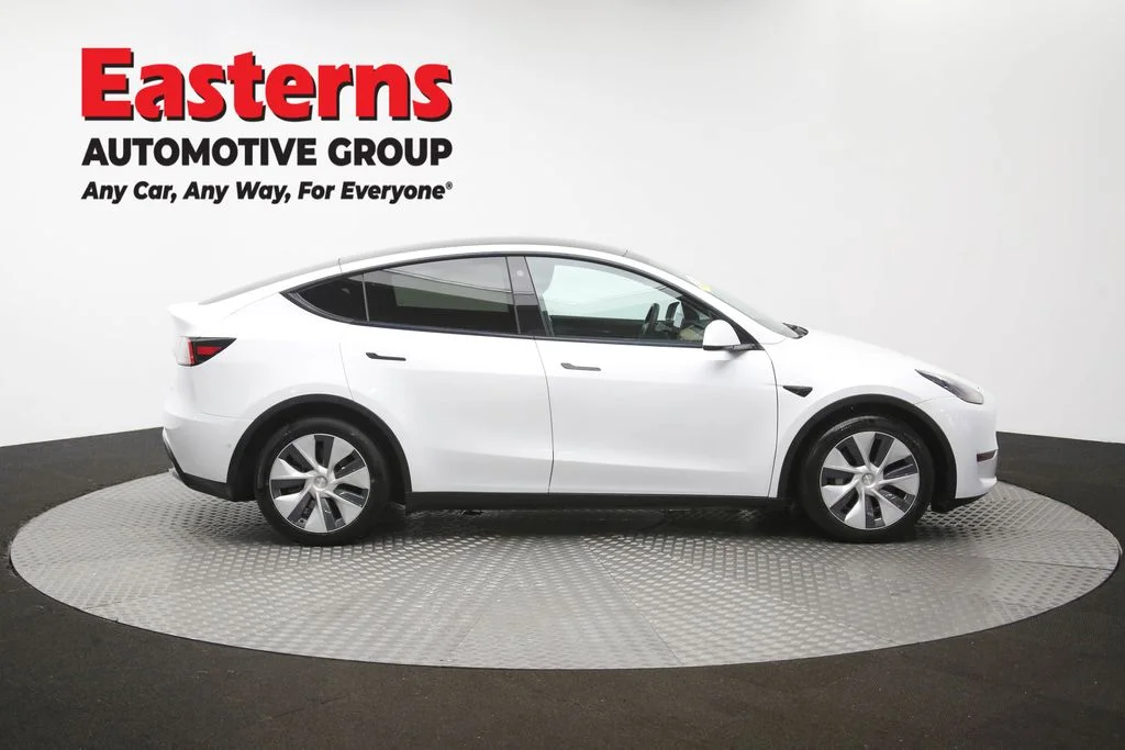 Used 2021 White Tesla Long Range image 42