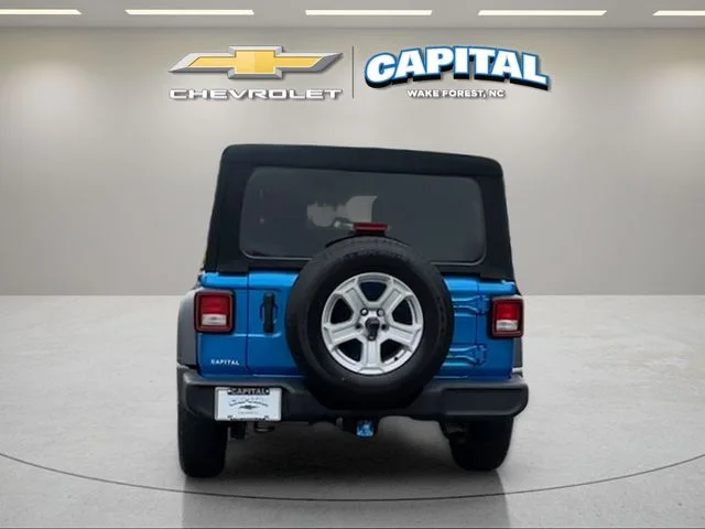 Used 2022 Blue Jeep Unlimited Sport S image 4