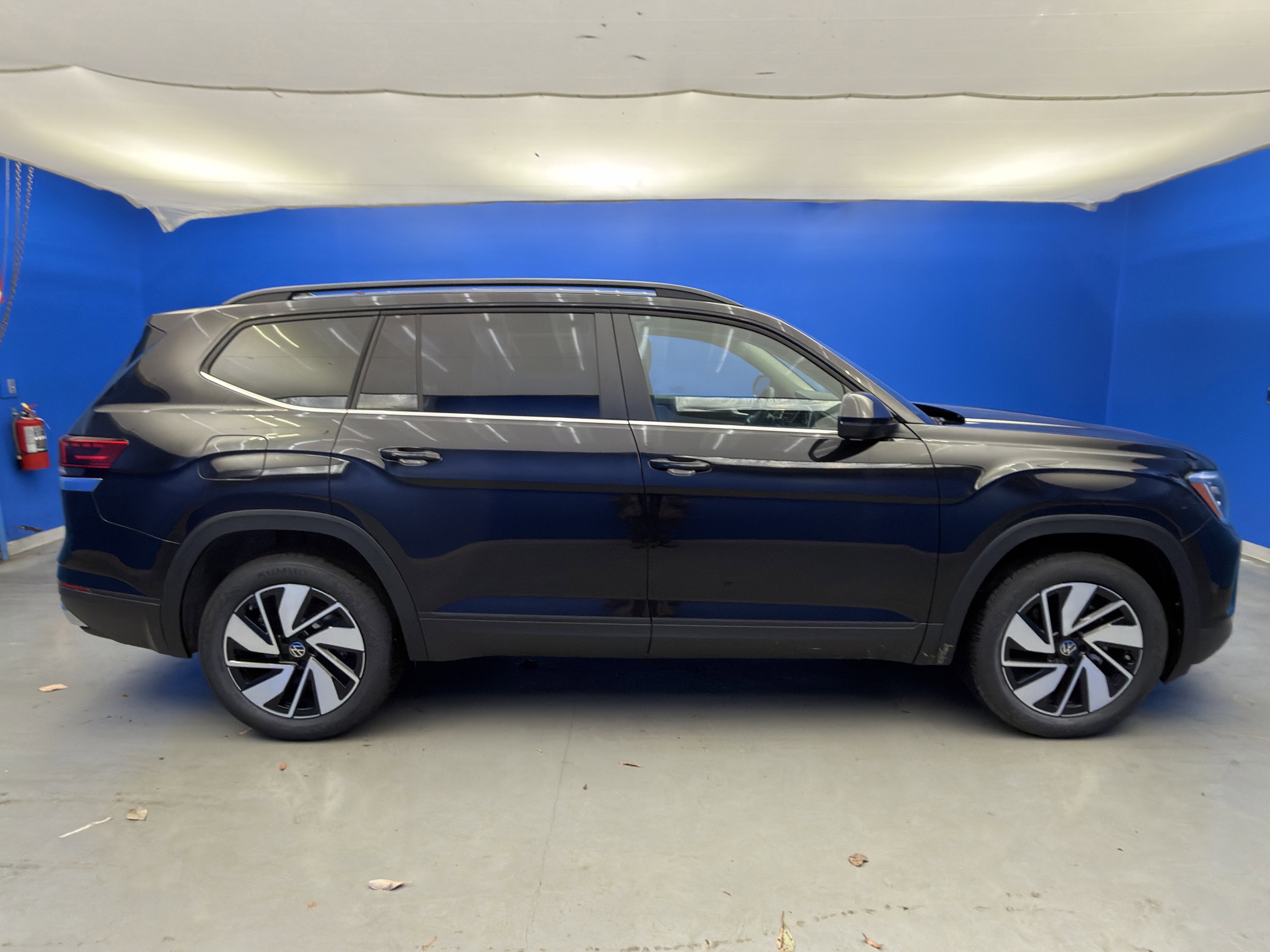 2026 Volkswagen Atlas SE w/Tech - Photo 8