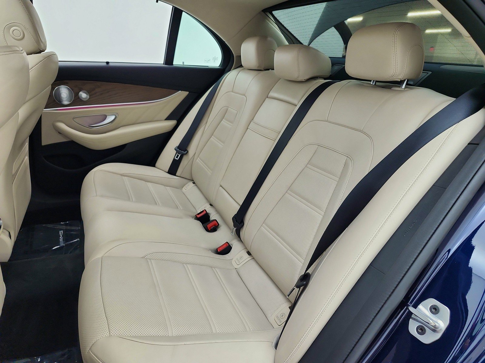 Used 2019 Lunar Blue Metallic Mercedes-Benz AMG® E 63 S 4MATIC+ Sedan image 16