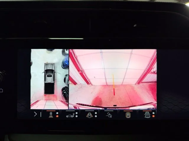 Used 2025 Silver GMC Denali Ultimate image 25