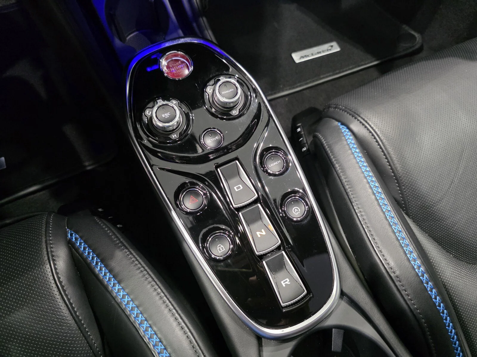 Used 2023 MSO Volcano Blue McLaren  image 14