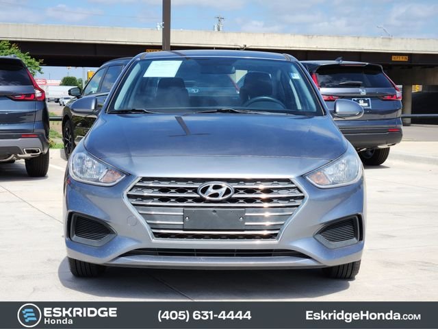 Used 2019 Gray Hyundai SE image 2