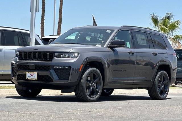 New 2026 Baltic Gray Metallic Clear-Coat Exterior Paint Jeep Limited image 7