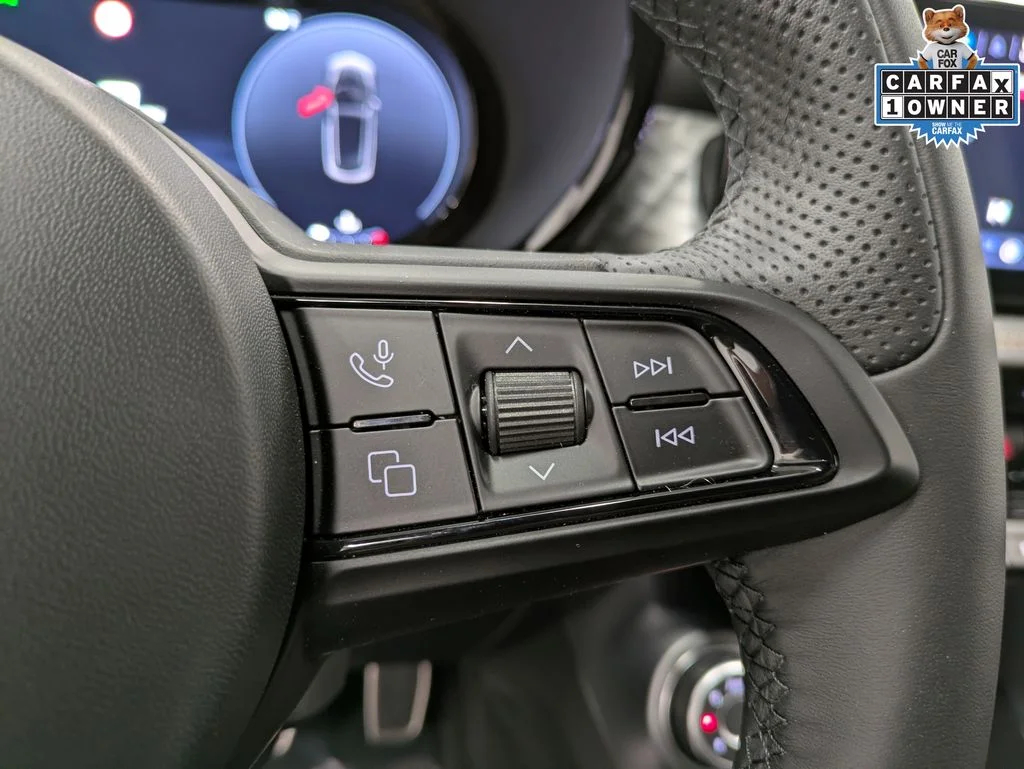 Used 2026  Alfa Romeo  image 18