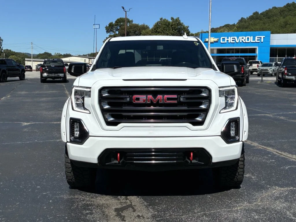 Used 2021 SUMMIT WHITE GMC AT4 image 5