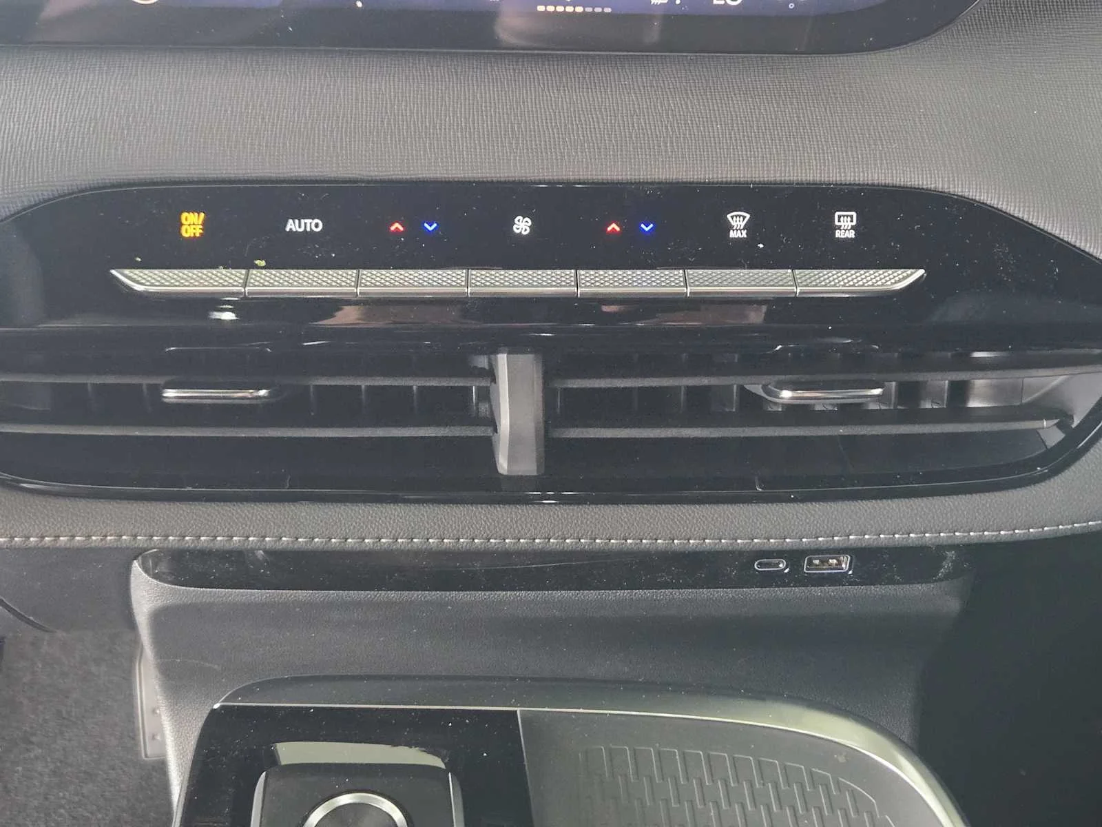 2026 Buick Enclave Sport Touring - Photo 13