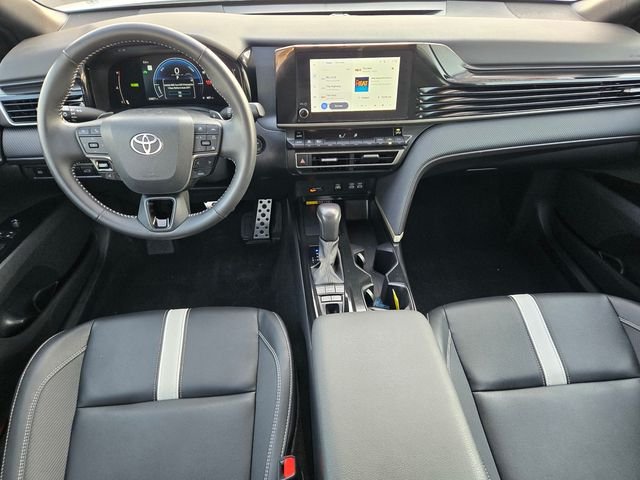 Used 2025 White Toyota SE image 9