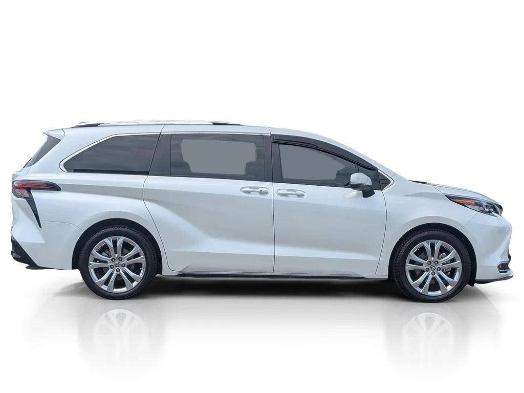 Used 2023 Beige Toyota Platinum image 6