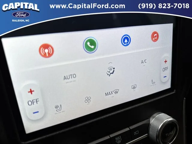 Used 2021 Red Ford SEL image 29
