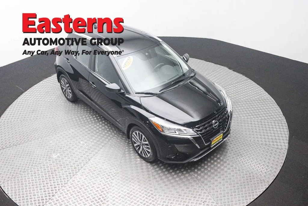 Used 2023 Black Nissan SV image 3
