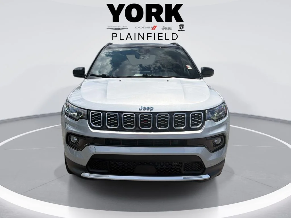 Used 2025 Silver Jeep Limited image 2