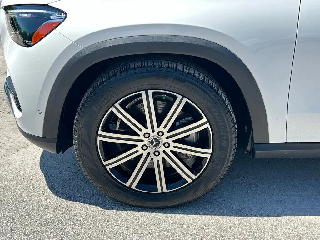 Certified Used 2024 Polar White Mercedes-Benz GLE 450 image 54
