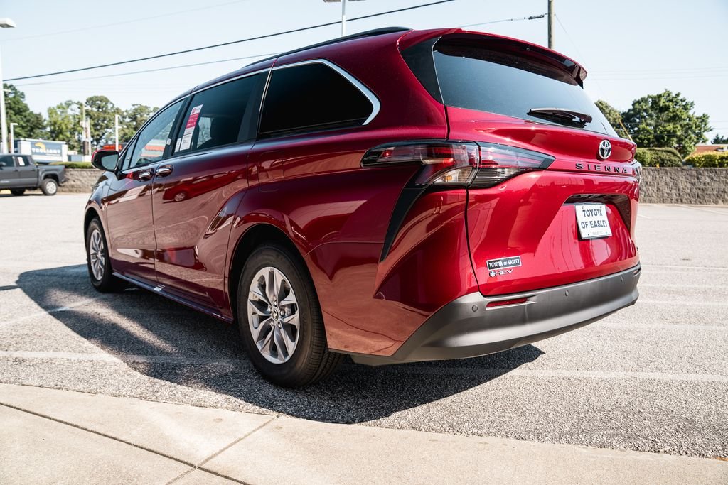 New 2026 Ruby Flare Pearl Toyota XLE image 5