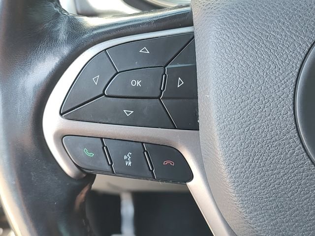 Used 2021 Black Jeep Laredo X image 20