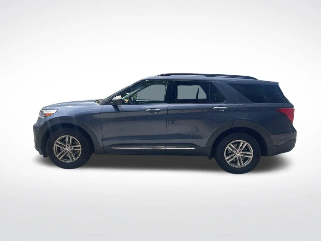 Used 2021 Blue Ford XLT image 2