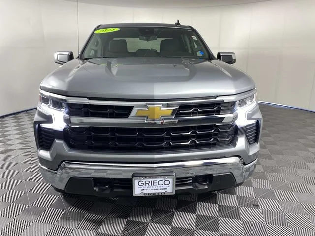 Used 2023 Gray Chevrolet LT image 3