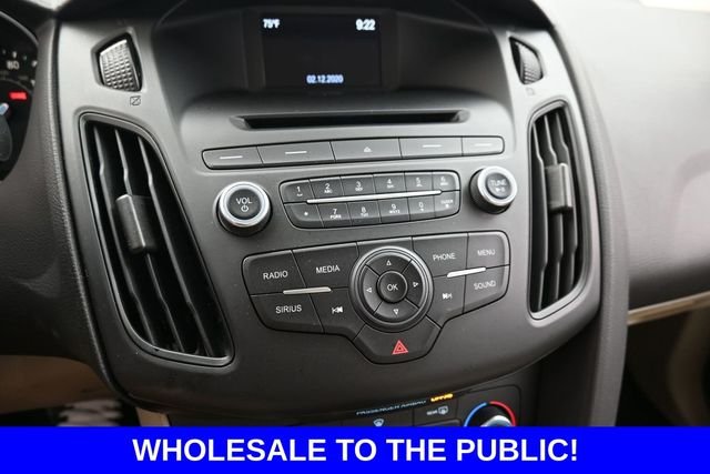 Used 2016 Red Ford SE image 23