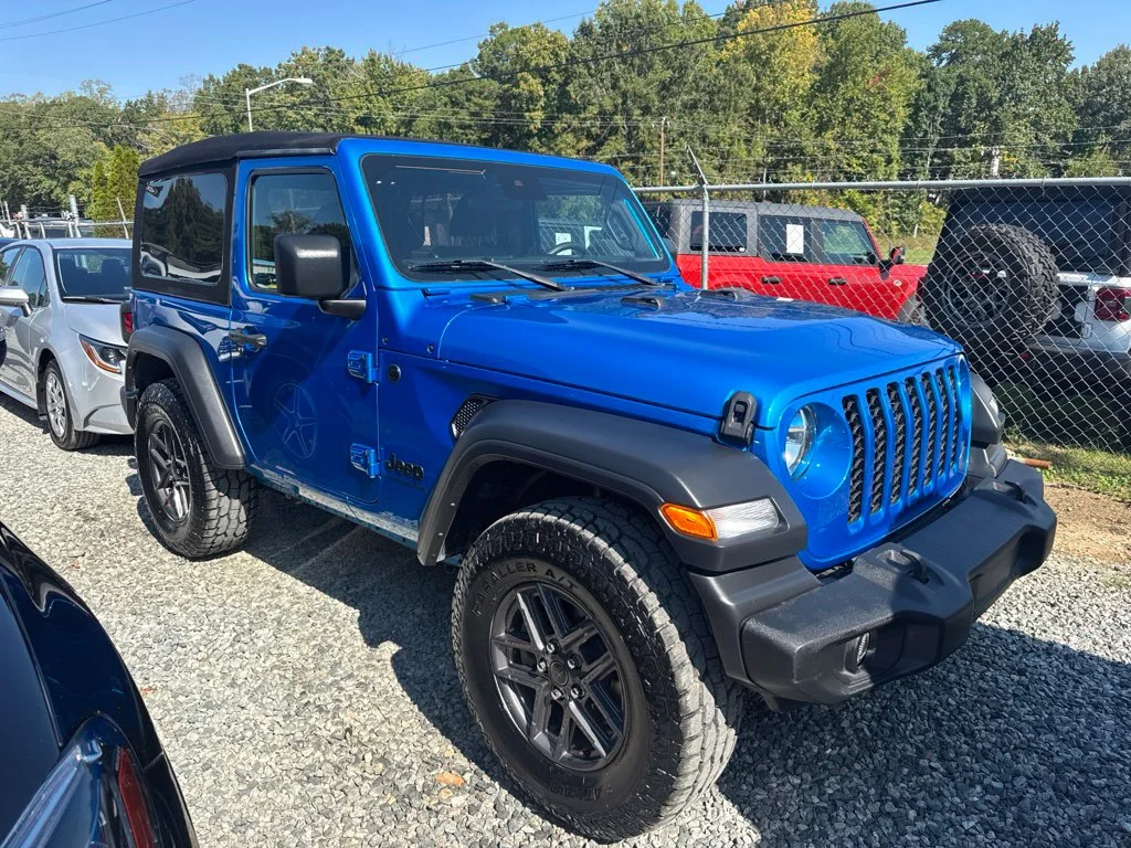 Used 2024 Blue Jeep Sport S image 2