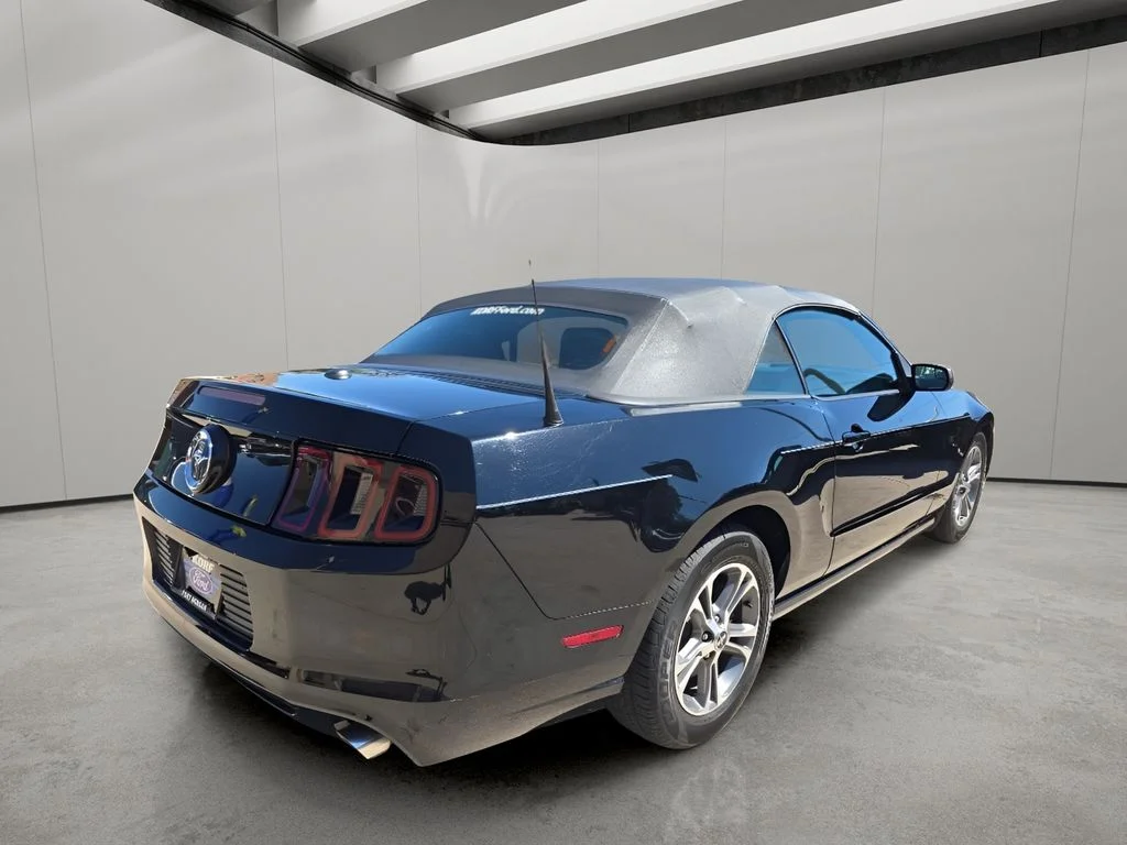 Used 2014 Black Ford Base image 6
