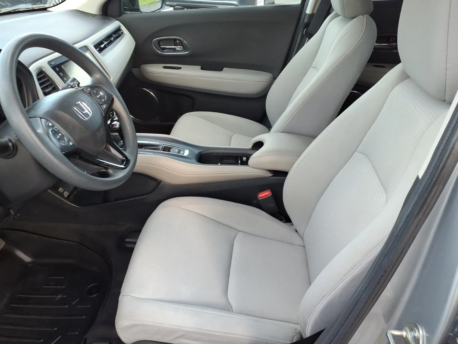 2021 Honda HR-V EX - Photo 8