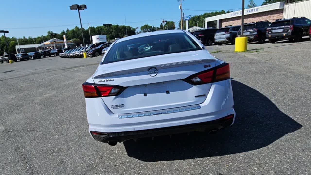 Used 2023 Gray Sky Pearl Nissan 2.0 SR image 7