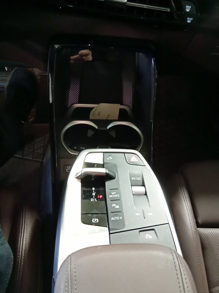 Used 2025 Blue Bay Lagoon Metallic BMW xDrive28i image 19