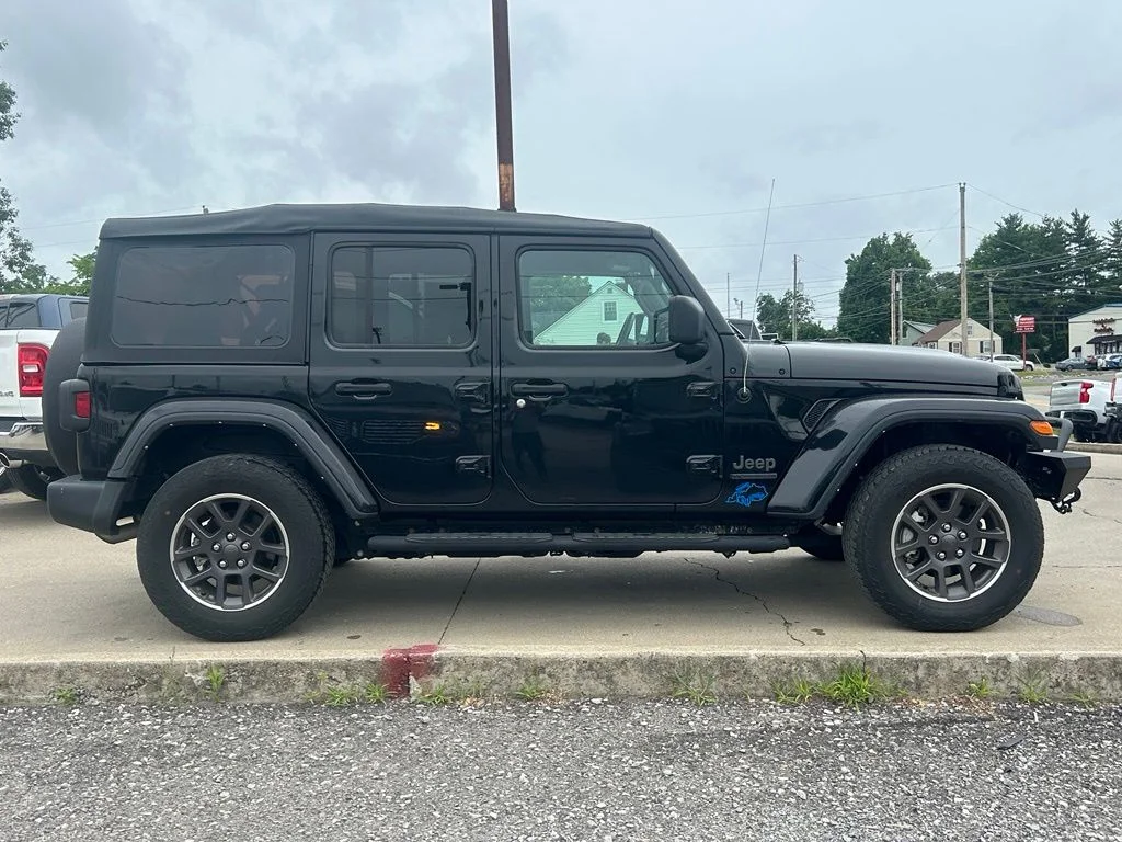 Used 2021 Black Jeep Unlimited Sport S image 5