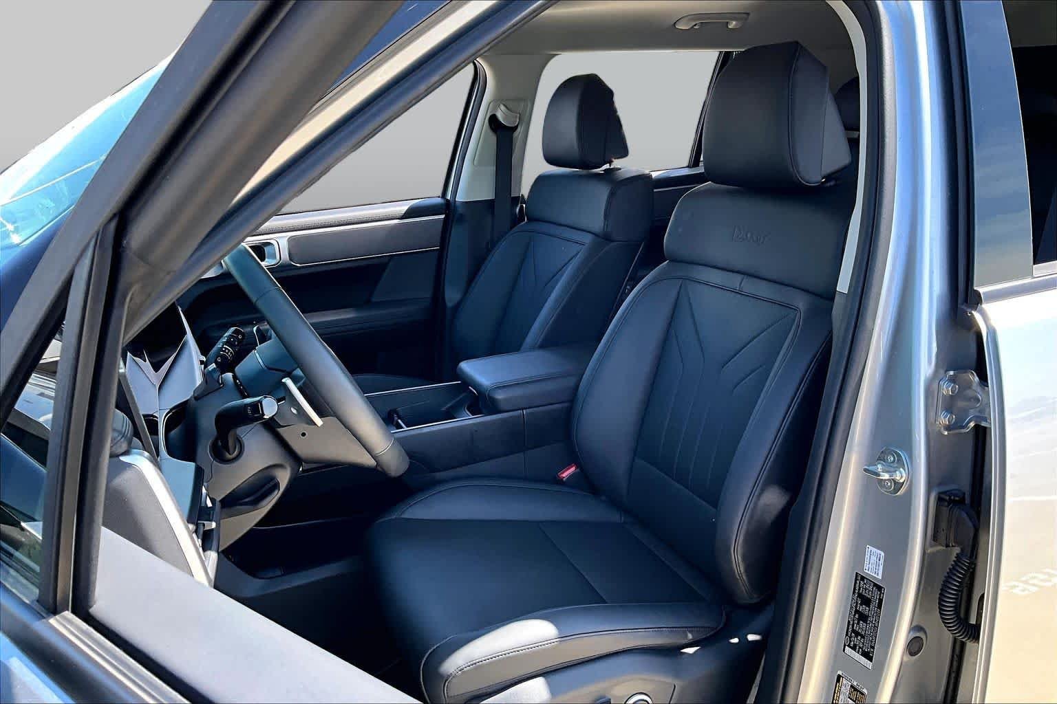 Used 2024 Shimmering Silver Hyundai XRT image 8