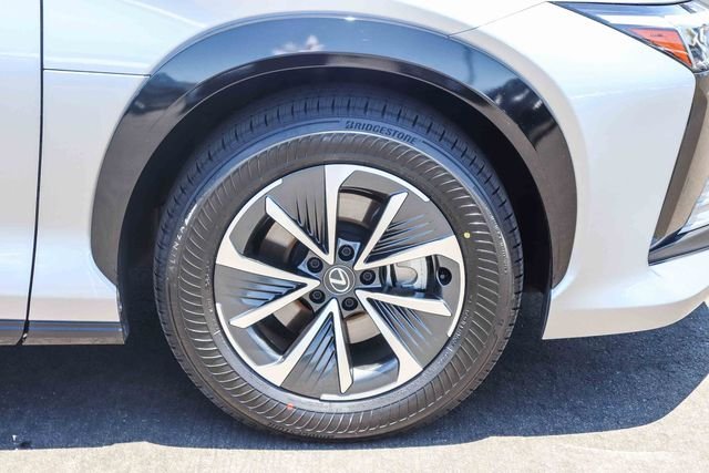 Certified Used 2024 IRIDIUM Lexus 300e Premium image 10