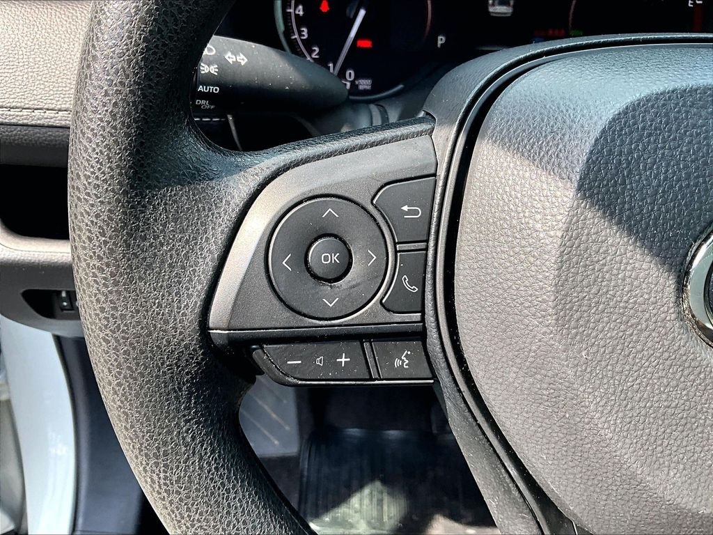 Used 2025 White Toyota XLE image 22