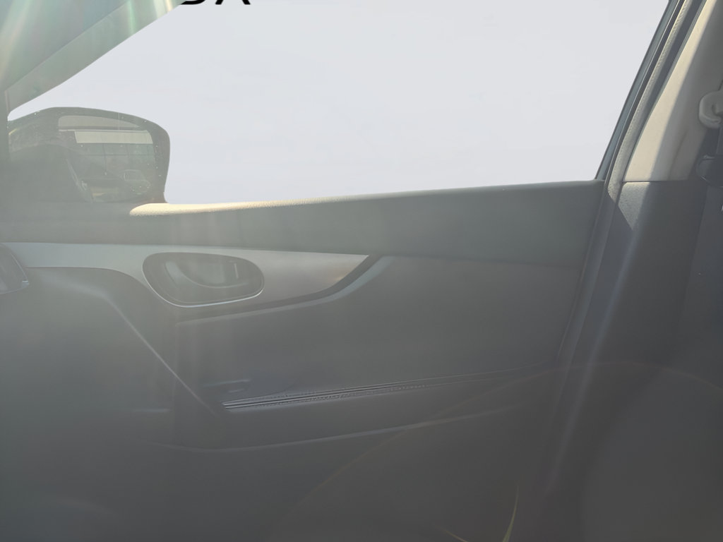 Used 2020 Black Nissan S image 4