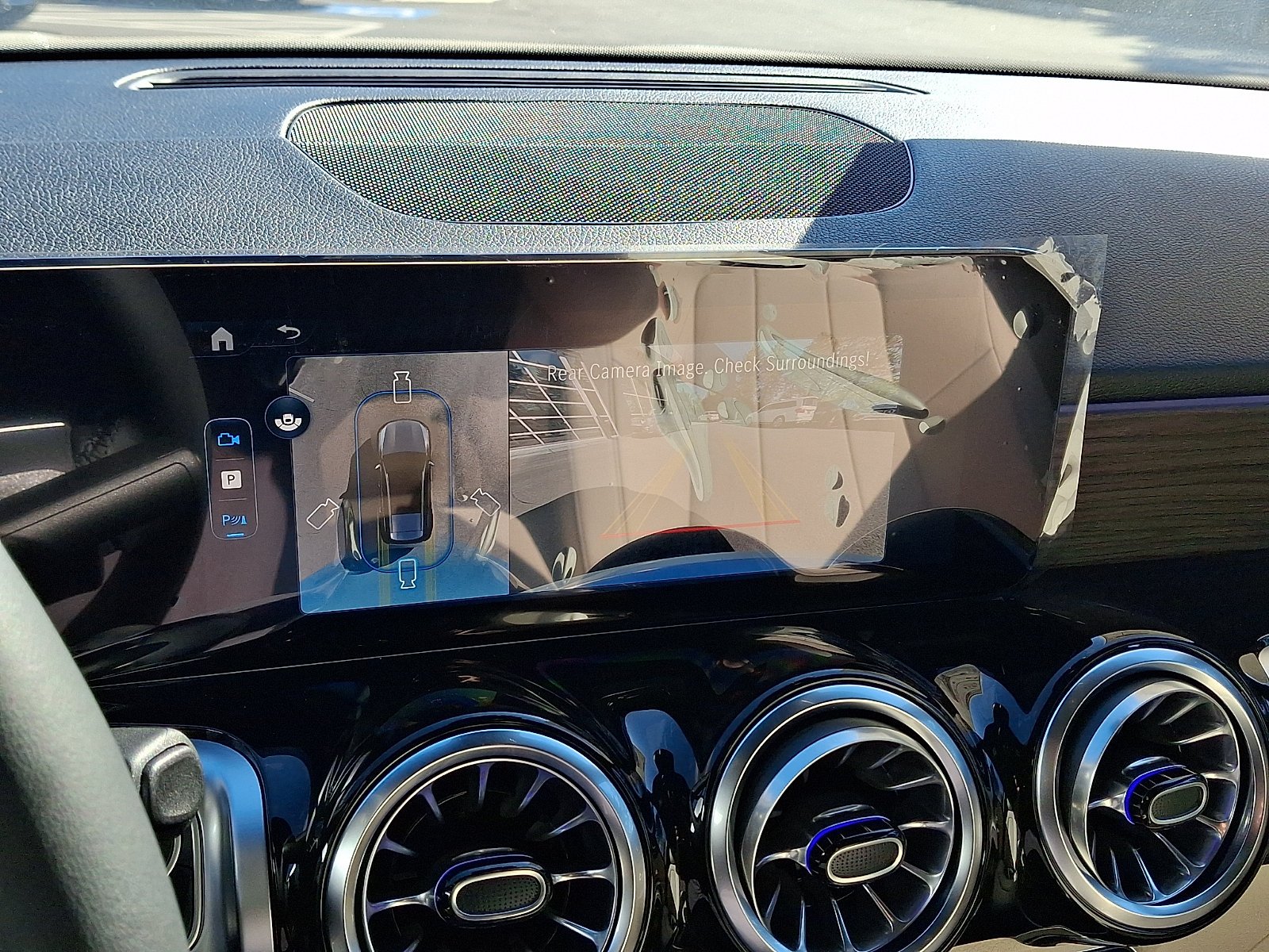 New 2026 Polar White Mercedes-Benz GLB 250 image 37