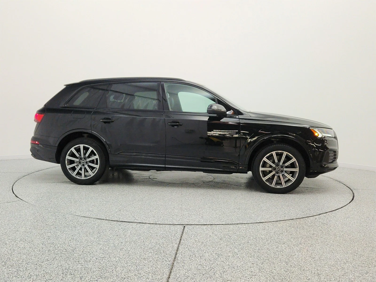 Used 2023 Mythos Black Metallic Audi Premium Plus 45 TFSI quattro image 4