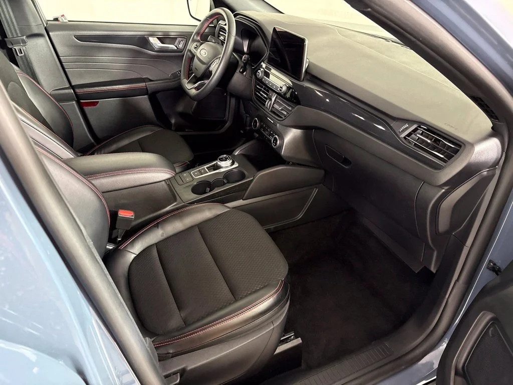 Used 2025 Blue Ford ST-Line image 18