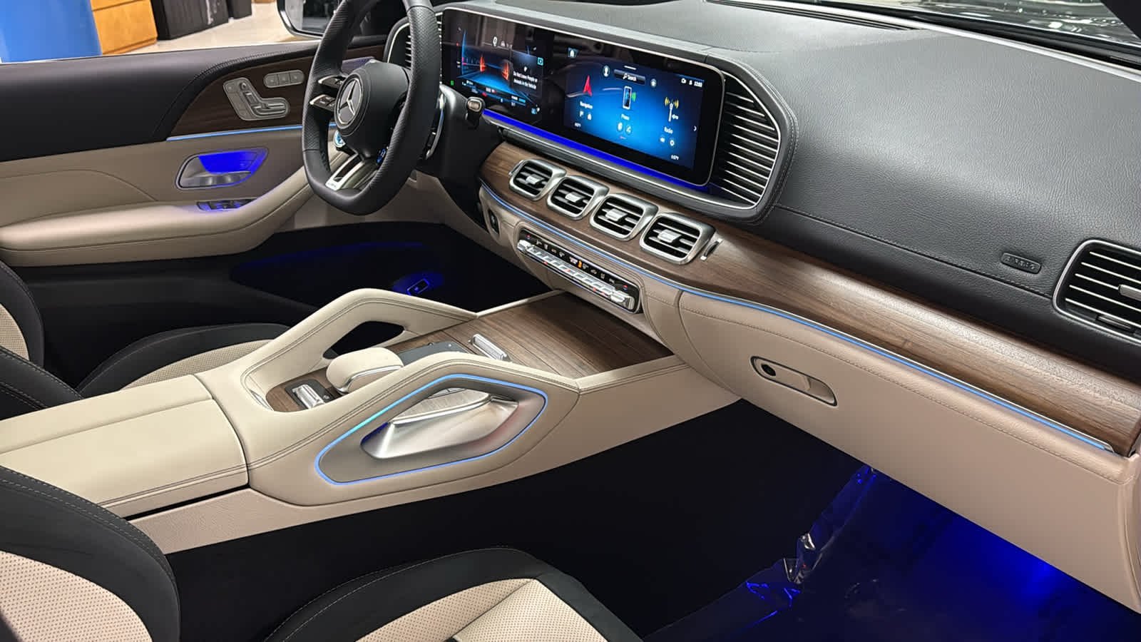 New 2026 Twilight Blue Metallic Mercedes-Benz AMG® GLE 53 image 36
