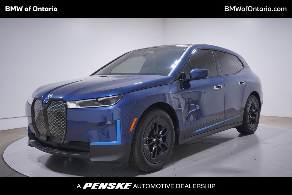 2023 BMW iX xDrive50's photo