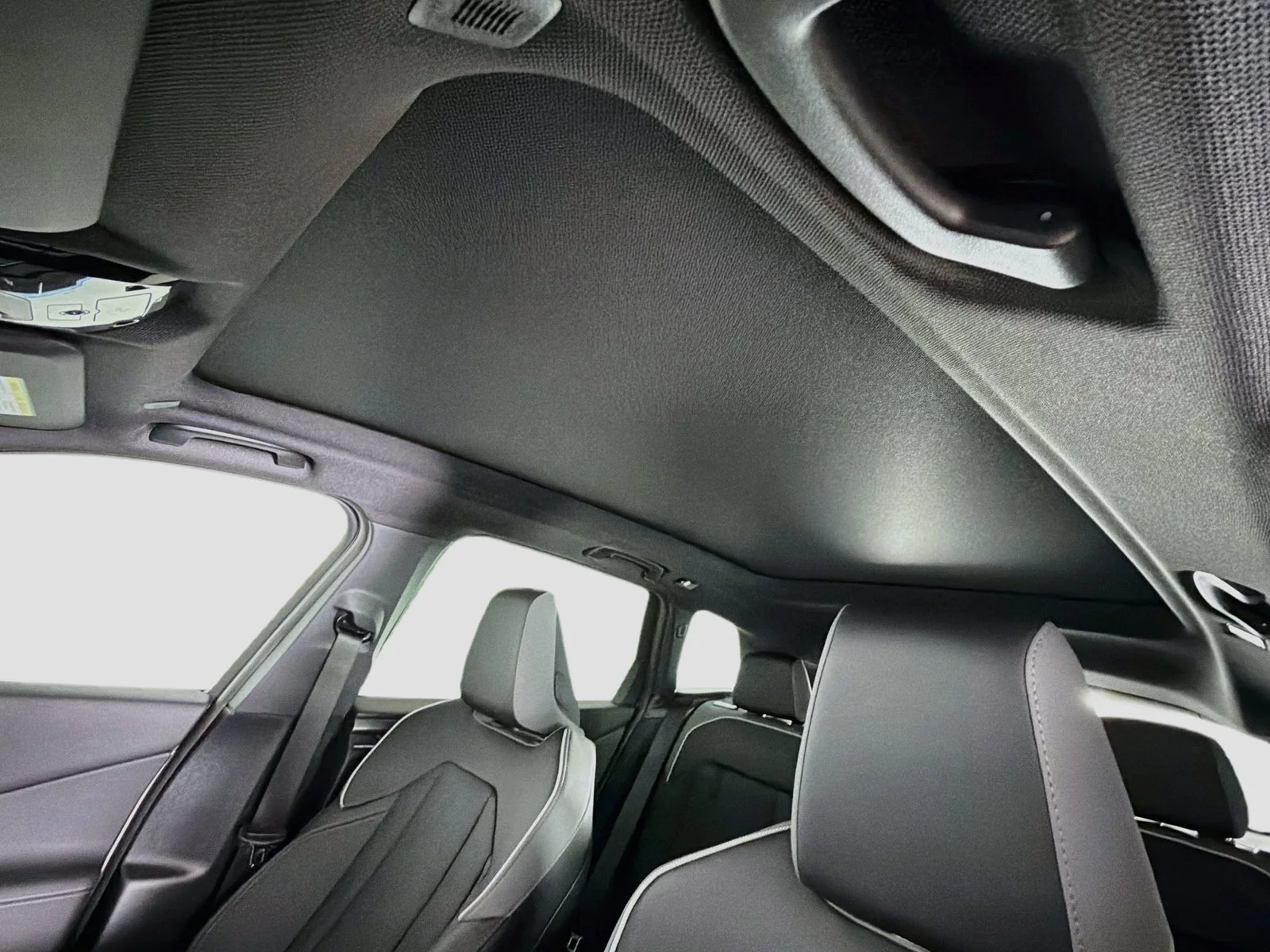 New 2026 Dune Grey Metallic BMW M50 xDrive image 22