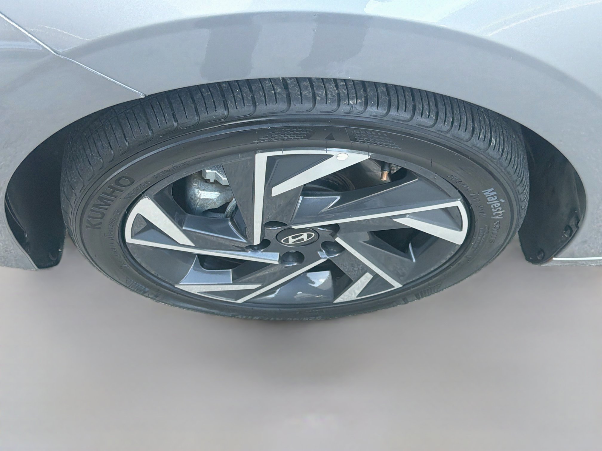 Used 2025 Fluid Metal Hyundai SEL Sport image 33