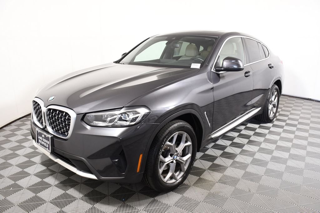 2023 BMW X4