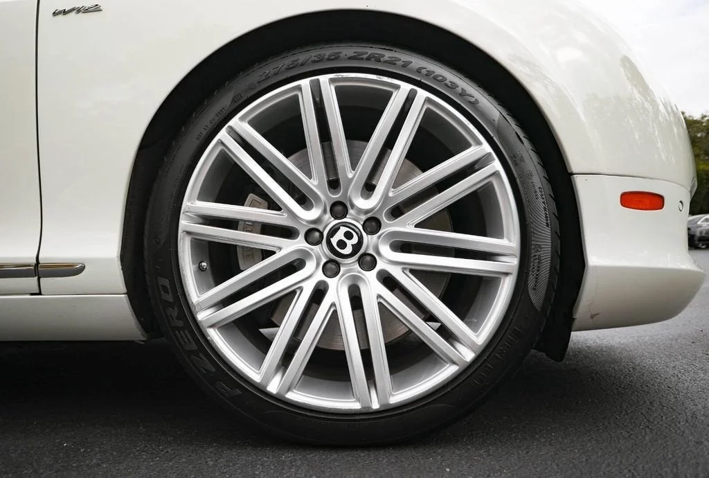 Used 2014 Glacier White Bentley Speed image 16