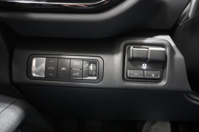 2025 Chevrolet Silverado EV RST - Photo 30