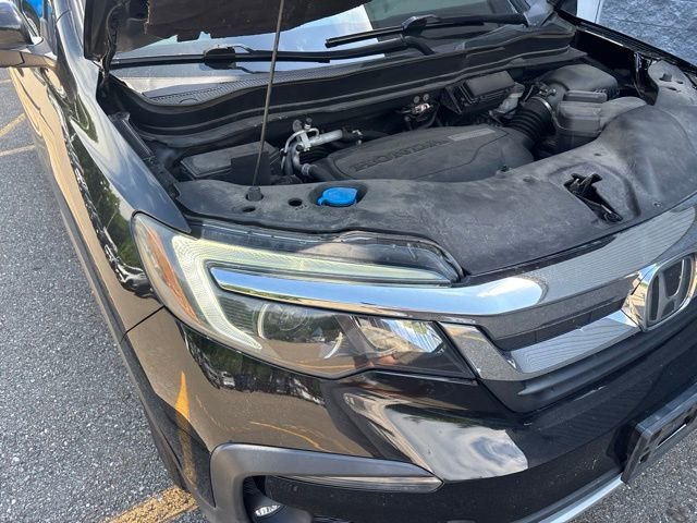 Certified Used 2019 Black Honda EX image 18