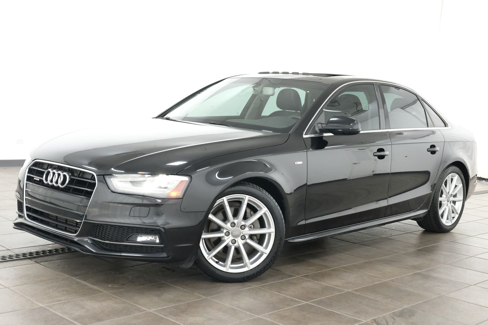 2015 Audi A4 2.0T quattro tiptronic Premium Plus's photo